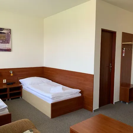 Patriot Hotel 3*